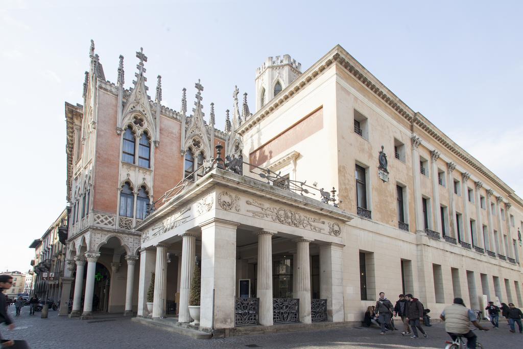 Erïk Langer Pedrocchi Suites Padua Exterior foto