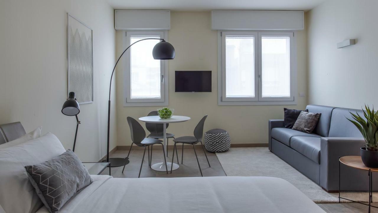 Erïk Langer Pedrocchi Suites Padua Exterior foto
